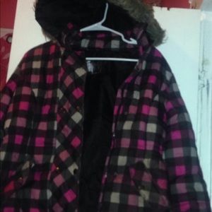 Plad ,pink,purple,black,and gray jacket